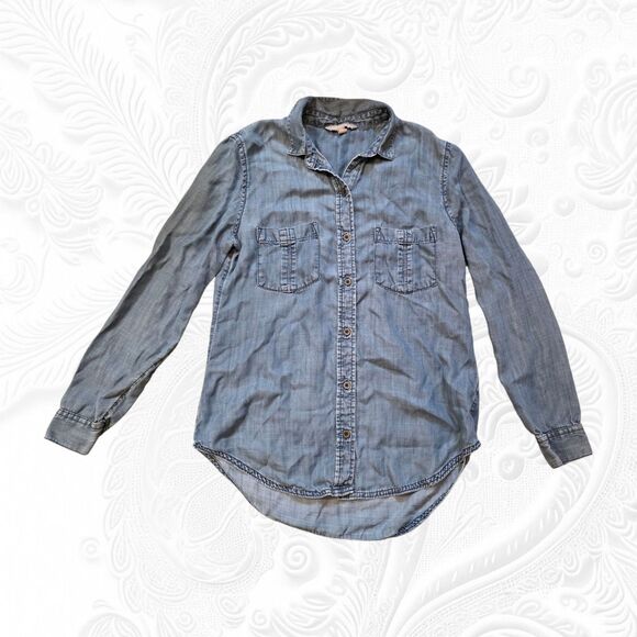 Banana Republic Chambray Shirt Womens Small Blue Long Sleeve Button-Up Casual - Picture 1 of 5